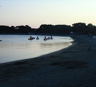 Sandstrand, 250 weg vom Hotel