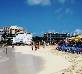 Die Bucht von Maho Beach