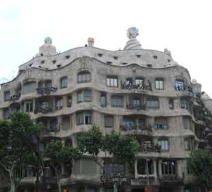 Detta anche "La Pedrera"