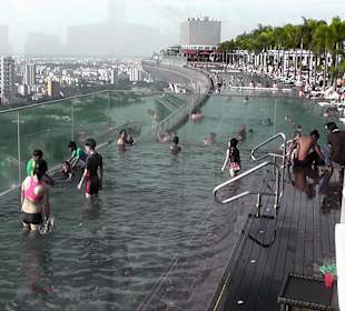 Der Pool vom Marina Bay Sand Hotel