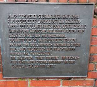 Infotafel am Denkmal für Tant' Dientje