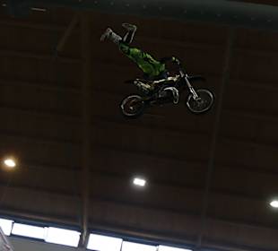 Action FMX-Jump