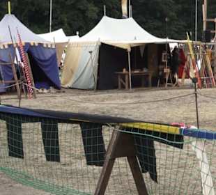 Jahrhundertmarkt und Ritterturney 