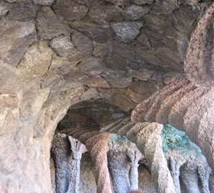 Steinsäulen-Arkaden