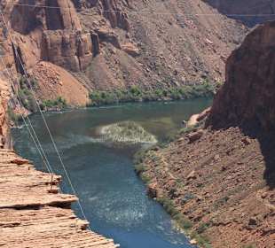 Colorado River beim Glen Canyon Staudamm