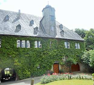 Wohn und Stall Gebäude