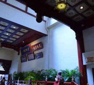 Buddha Tooth Relic Temple