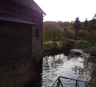 Wasserabgang hinter der Mühle Hammbach