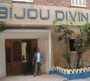 Son Bijou Diving