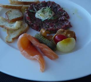 Im Gourmet-Restaurant CN Tower 360, sehr gut