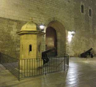 The entrance to a nice monument