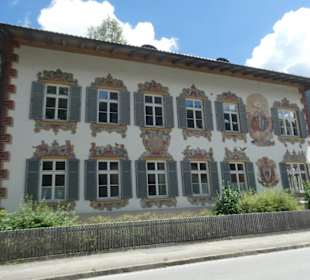 Hänsel und Gretl Haus: Nebenhaus mit div. Märchen