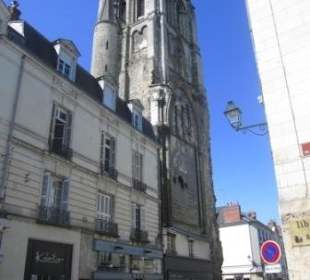 Uhrenturm: Alte Basilika Saint Martin