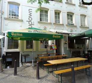 Außenbereich der Updown Bar