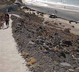 Steiler Weg vom Hotel zum Strand