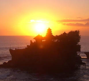 Tanah Lot im Sonnenuntergang...