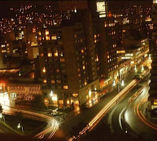 Bogota bei Nacht aus dem Hotelfenster