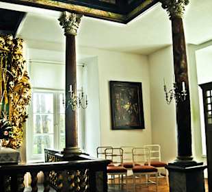 Замок Ойтин.