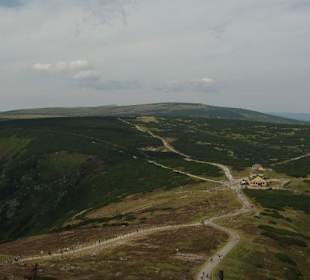 Blick v. Gipfel auf Mittelstation