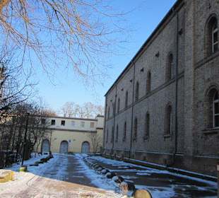 Festung im Winter, Hospital