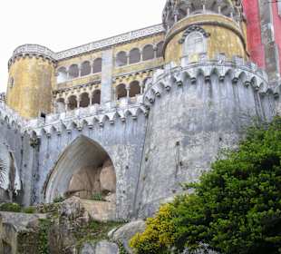 Dräuend diese Mauern