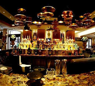 Hard Rock Cafe Florence Main Bar