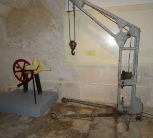 Alter Schiffskran