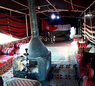 Café des Wächters am Eingang