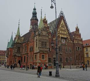 Rathaus in der Mitte vom Rynek