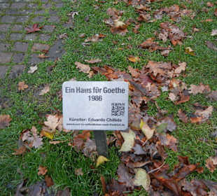 Rzeżba "Ein Haus für Goethe", Taunusanlage