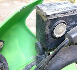 Kaum Bremsflüssigkeit...