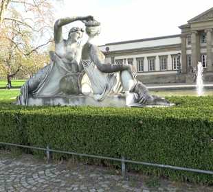 Springbrunnen im Schlosssee