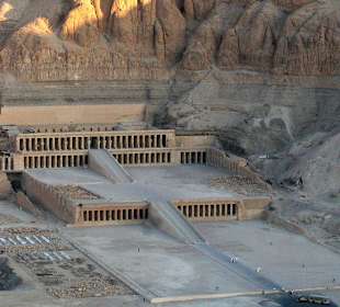 Świątynia Hatszepsut