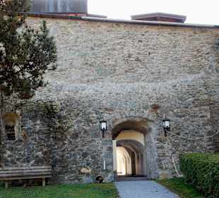Auch neben der Stadtmauer