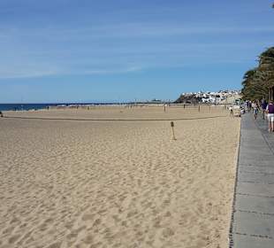 Endloser schöner Strand