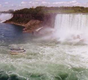 Maid of the Mist - Canadian Falls