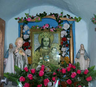 Wnętrze Kapliczki na Brzance