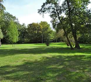 Rundgang durch den Edgar-Deichmann-Park