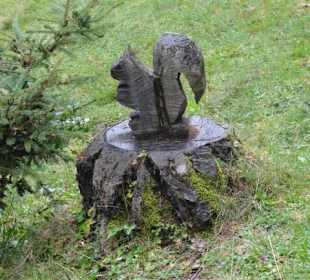 Eichhörnchen am Weg
