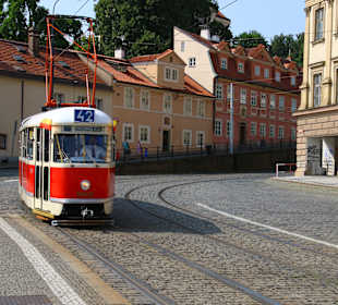 Eine der beiden Bahnen der historische Straßenbahn