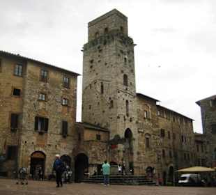Die "Piazza della Cisterna" 