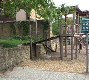 Stadtmauer mit Wehrgang