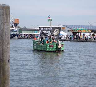 EIN "Beugelbuddelbeer-Schipp" von 1775?