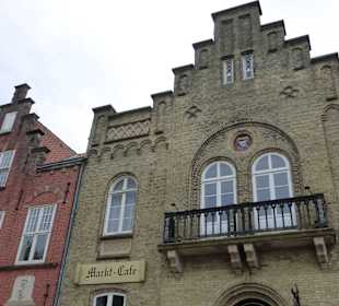 Treppengiebel-Häuser am Markt von Friedrichstadt