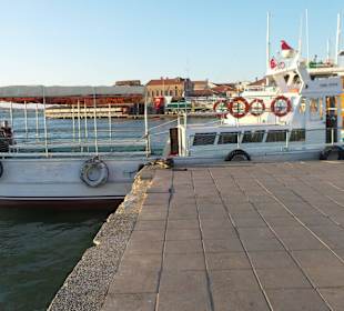 Boot nach Cunda