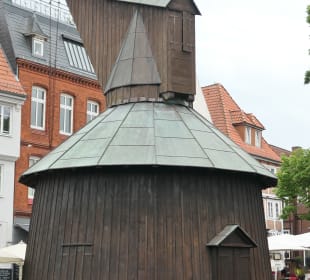 Beim Tretkran-Nachbau am Alten Hansehafen