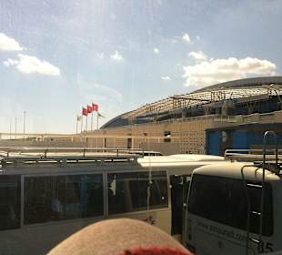 Flughafen vom Bus aus