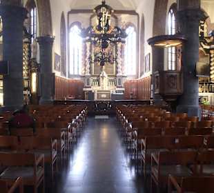 Blick in das Kirchenschiff