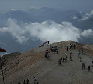 Baggerarbeiten für Erweiterung Plattform