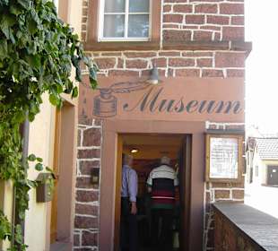 Eingang des Museumsgebäudes